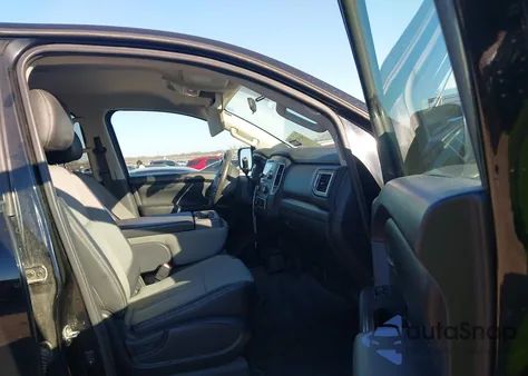 2018 Nissan Titan Xd S Diesel z USA, uszkodzony, nr VIN 1N6BA1F3XJN519345